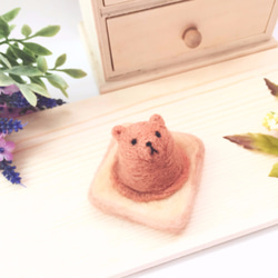 Woolfelting Ice-cream Toast_Strawberry Pig 2枚目の画像