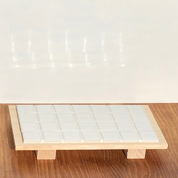 シンプルでおしゃれな美濃焼タイルのプランターテーブル/花台　ホワイトスクエア 5枚目の画像