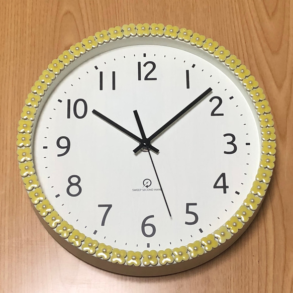 【電波時計に変更可能】美濃焼のスタンド式置き時計　壁掛け兼用　ホワイトパール 9枚目の画像