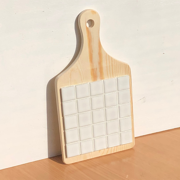 美濃焼タイルのシンプルでおしゃれなカッティングボード型鍋敷き