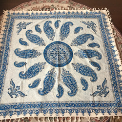 ペルシャ絨毯風の布、更紗120cm×120cmテーブルクロススファーカバー(persian carpet table 1枚目の画像