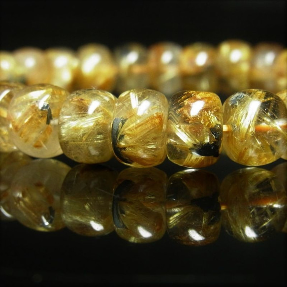 イチオシ 現品一点物 太陽放射タイチンルチル チューブブレスレット １０ミリ 金針水晶 数珠 Ｒｃｂ５ ３９ｇ 8枚目の画像