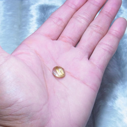 おすすめ 現品一点物 ゴールド タイチンルチル ルース Ｌｇｔ１ 裸石 虹入り金針水晶 レインボークォーツ お守り 2枚目の画像