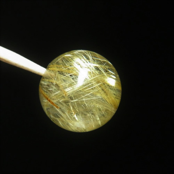 現品一点物 1粒売り ゴールドルチル クォーツ 虹入り金針水晶 １４ミリ ＳＰＲ６ ハンドメイド 天然石 パワーストーン 10枚目の画像