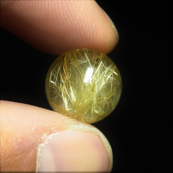現品一点物 １粒売り ゴールドルチル クォーツ 金針水晶 １４ミリ ＳＰＲ１５ ハンドメイド 天然石 パワーストーン 4枚目の画像