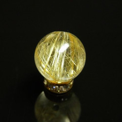 【写真現品一点物】　オススメ　ゴールドルチルクォーツ（金針水晶）　１０ミリ　ＫＹＧ７ 4枚目の画像