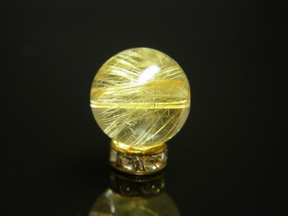 【写真現品一点物】　オススメ　ゴールドルチルクォーツ（金針水晶）　１０ミリ　ＫＹＧ７ 5枚目の画像