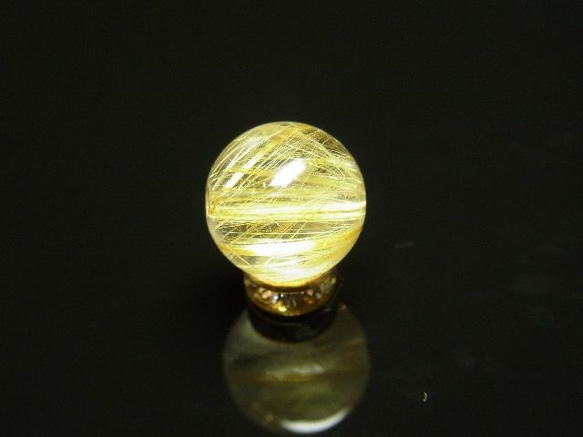 【写真現品一点物】　オススメ　ゴールドルチルクォーツ（金針水晶）　１０ミリ　ＫＹＧ７ 8枚目の画像