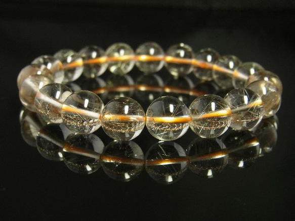 透き通るような透明感◎！ゴールドルチルクォーツブレスレット　金針水晶数珠　１０ｍｍ玉　２７ｇ　お試し現品価格　ＲＺ２８ 1枚目の画像