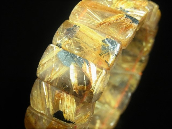 イチオシ 現品一点物 太陽放射タイチンルチル バングル ２４－２５ｍｍ ＴＨＢ６ 極太金針水晶 数珠 パワーストーン 10枚目の画像