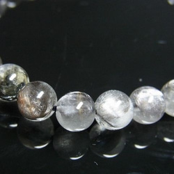 イチオシ 現品一点物 プラチナルチル ブレスレット 白金水晶 数珠 ７ミリ １５ｇ Ｐｒ５５ シラー 虹入水晶 2枚目の画像