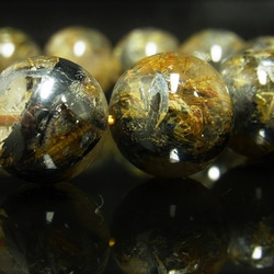 お勧め 現品一点物 太陽放射タイチンルチル ブレスレット 金針水晶 数珠 １６ミリ ９３ｇ ＴＨＲ１９ ヘマタイト 5枚目の画像