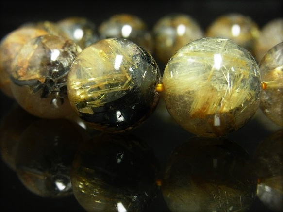 お勧め 現品一点物 太陽放射タイチンルチル ブレスレット 金針水晶 数珠 １６ミリ ９３ｇ ＴＨＲ１９ ヘマタイト 9枚目の画像