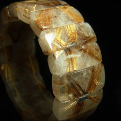 イチオシ 現品一点物 太陽放射タイガータイチンルチル バングル 虎目金針水晶 ２７－２８ミリ 数珠 Ｔｉｒｂ３ １２５ｇ 3枚目の画像