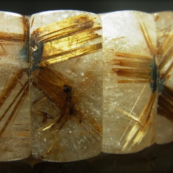 イチオシ 現品一点物 太陽放射タイガータイチンルチル バングル 虎目金針水晶 ２７－２８ミリ 数珠 Ｔｉｒｂ３ １２５ｇ 5枚目の画像