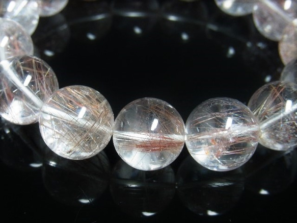 お勧め 現品一点物 シルバーレッドルチル ブレスレット １５ミリ ＰＳｉｒ１３ ７７ｇ 銀針水晶 珍しい シラー 8枚目の画像