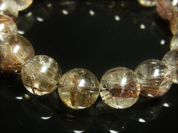 イチオシ 現品一点物 コッパールチル インスモーキークォーツ ブレスレット 銅針水晶 １３－１４ミリ ３６ｇ Ｃｒ３ 9枚目の画像