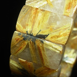 イチオシ 現品一点物 太陽放射 タイチンルチル クォーツ バングル ２９－３１ｍｍ 極太金針水晶 数珠 ＴＨＢ１０ 5枚目の画像