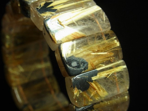お勧め 現品一点物 太陽放射 タイチンルチル クォーツ バングル ２５－２６ｍｍ 極太金針水晶 数珠 ＴＨＢ９ 8枚目の画像