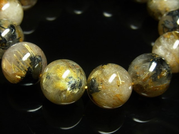 現品一点物 太陽放射タイチンルチル ブレスレット 金針水晶 数珠 １６ミリ ９１ｇ ＴＨＲ２４ ヘマタイト 最強金運数珠 8枚目の画像