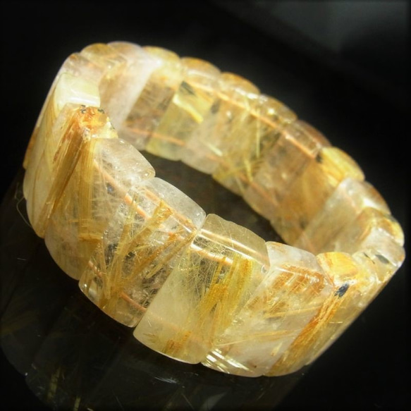 お勧め 現品一点物 ゴールドタイチンルチル クォーツ バングル 金針水晶 数珠 ＴＢ１７ ２４－２６ｍｍ １１２ｇ 5枚目の画像