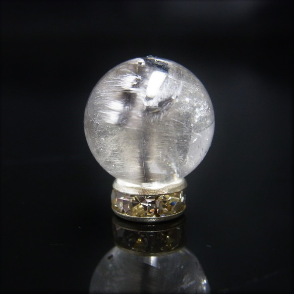 透明感重視 現品一点物 粒売り プラチナルチル 13-14ミリ 貫通穴有 Ｐｔ４８ 白金水晶 パワーストーン 1枚目の画像