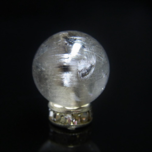 透明感重視 現品一点物 粒売り プラチナルチル 13-14ミリ 貫通穴有 Ｐｔ４８ 白金水晶 パワーストーン 2枚目の画像