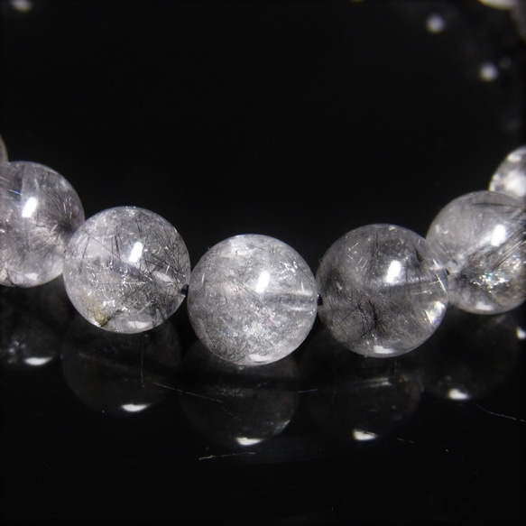 イチオシ 現品一点物 ブラックプラチナルチル ブレスレット 白金水晶 数珠 ９－１０ミリ ２７ｇ Ｐｒ６８ レインボー 5枚目の画像