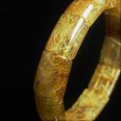 訳アリ 現品一点物 ゴールド ルチル クォーツ バングル １４ミリ 濃密金針水晶 数珠 ＧＲＢ６ ３８ｇ 最強金運 8枚目の画像