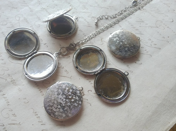 ＊Ｙ様ご予約品　ヴィンテージ　Silver-Texture Locket (30㎜）ネックレス 5枚目の画像