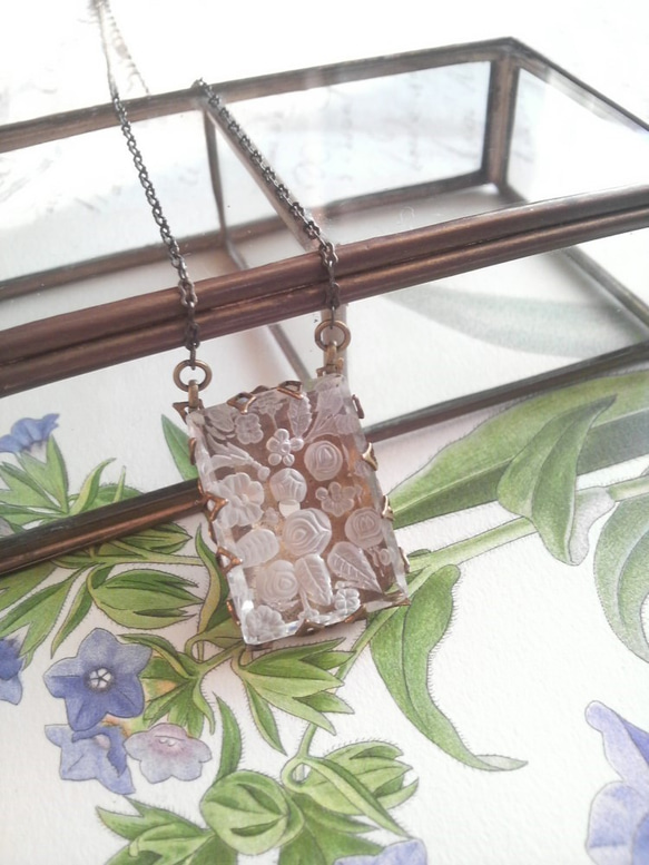 ＊Y様ご予約品　ヴィンテージ　Roses･Many flowers＆leaves　Octagonalネックレス 5枚目の画像