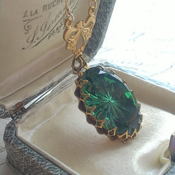 ＊L様ご予約品　ヴィンテージ　Green-Tourmaline/prism-Star(25×18㎜）クラシカルネックレス 2枚目の画像