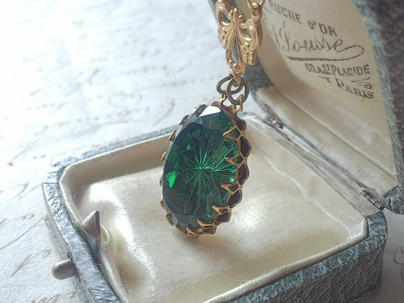 ＊L様ご予約品　ヴィンテージ　Green-Tourmaline/prism-Star(25×18㎜）クラシカルネックレス 4枚目の画像