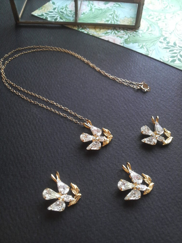 ヴィンテージ　Dove with olive branch／swarovski　 14kgfネックレス 3枚目の画像