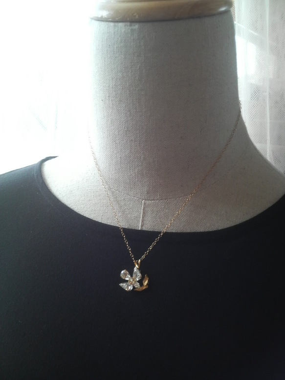 ヴィンテージ　Dove with olive branch／swarovski　 14kgfネックレス 6枚目の画像