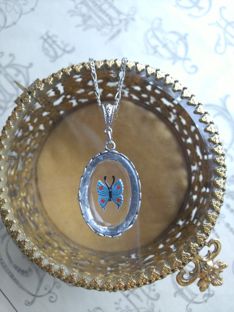 ヴィンテージ　蝶（Blue）インタリオ　 花葉Silverネックレス