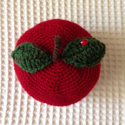 フルーツ帽（赤リンゴ） 3枚目の画像