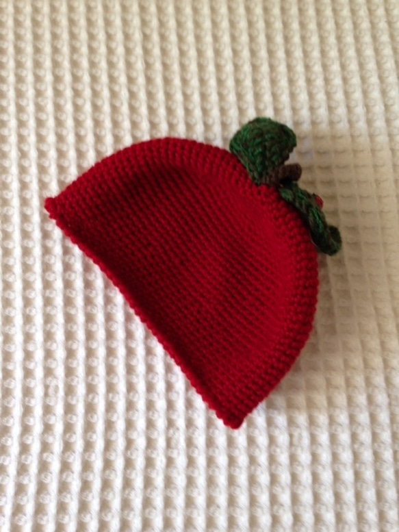 フルーツ帽（赤リンゴ） 4枚目の画像