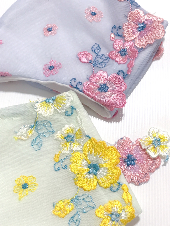 SALE 接触冷感生地 花刺繍のマスク②　夏マスク　ワイヤー入り　マスク　レースのマスク　ひんやり　花刺繍 2枚目の画像