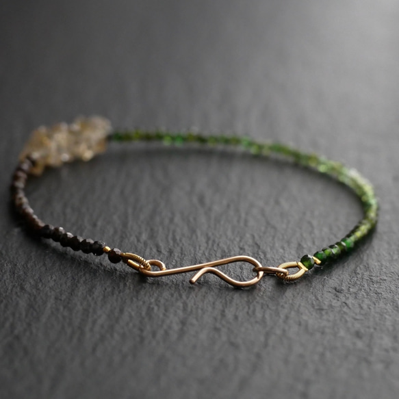 Oil in Quartz& Boulder Opal,Tourmaline asymmetry Bracelet 第2張的照片