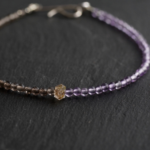 Oil in Quartz& Amethyst,Smoky Quartz Bracelet 第3張的照片