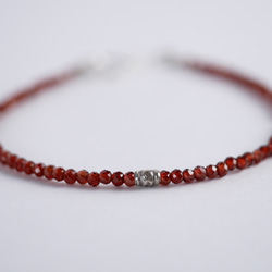 Garnet&Karen Silver Bracelet 第2張的照片