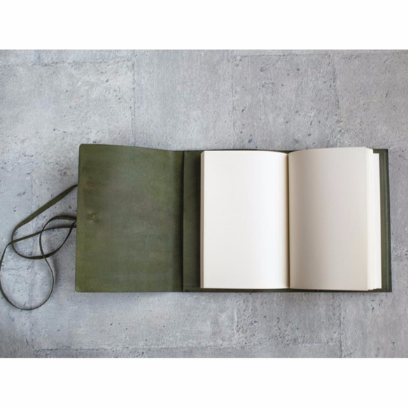 A5 Green refillable leather journal notebook/ Book Cover 4枚目の画像