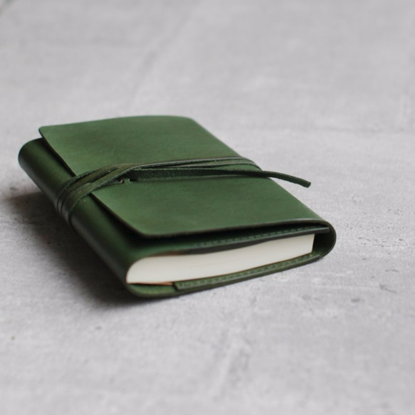 Green refillable leather notebook/ Book Cover A6 size 3枚目の画像