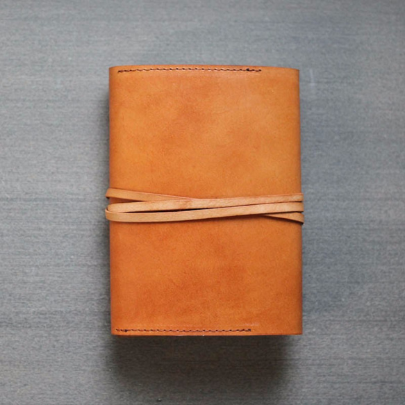 Light Brown refillable leather notebook/ Book Cover A6 size 2枚目の画像