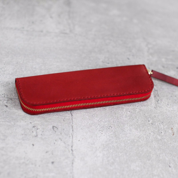 Red classic cow hide leather pencil case 2枚目の画像