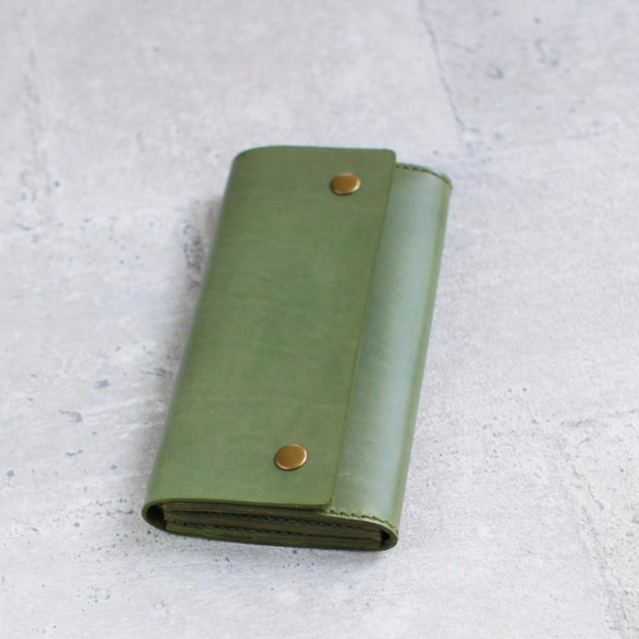 Green vegetable cow hide leather long wallet 1枚目の画像