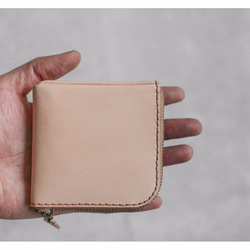 Nude color vegetable-tanned cow hide leather coin zip wallet 4枚目の画像