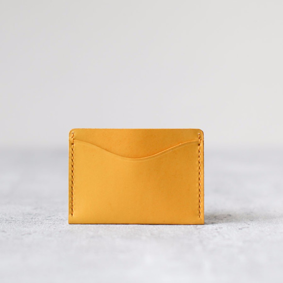 Yellow veg-tanned leather card holder 1枚目の画像