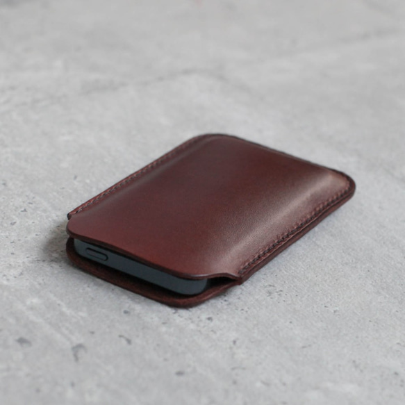 Dark brown iPhone genuine leather sleeve 2枚目の画像